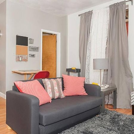 Downtown Studio Apt, Perfect For Medical Workers Бостон Екстер'єр фото
